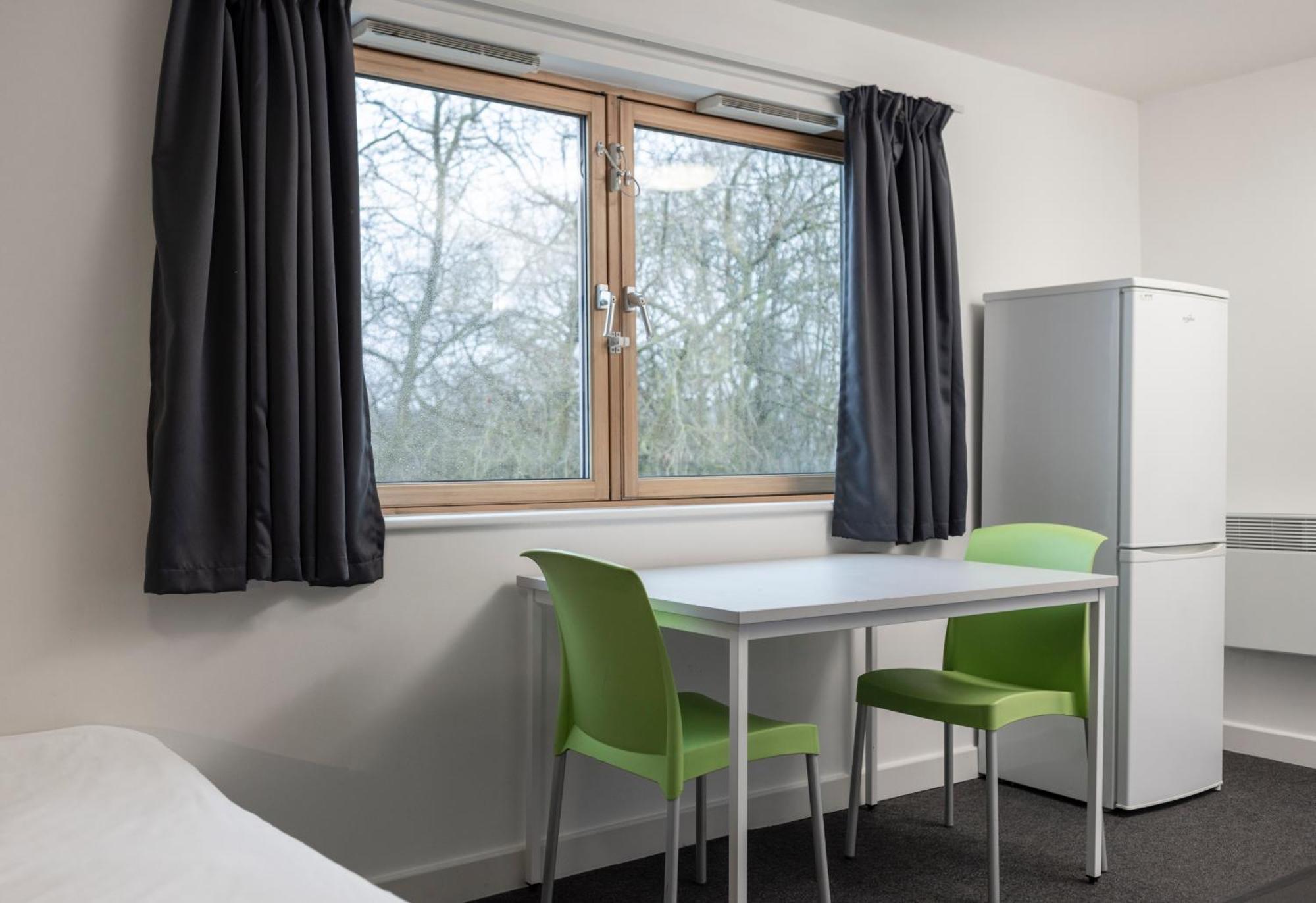 Wenlock Court Aparthotel Luton  Ngoại thất bức ảnh